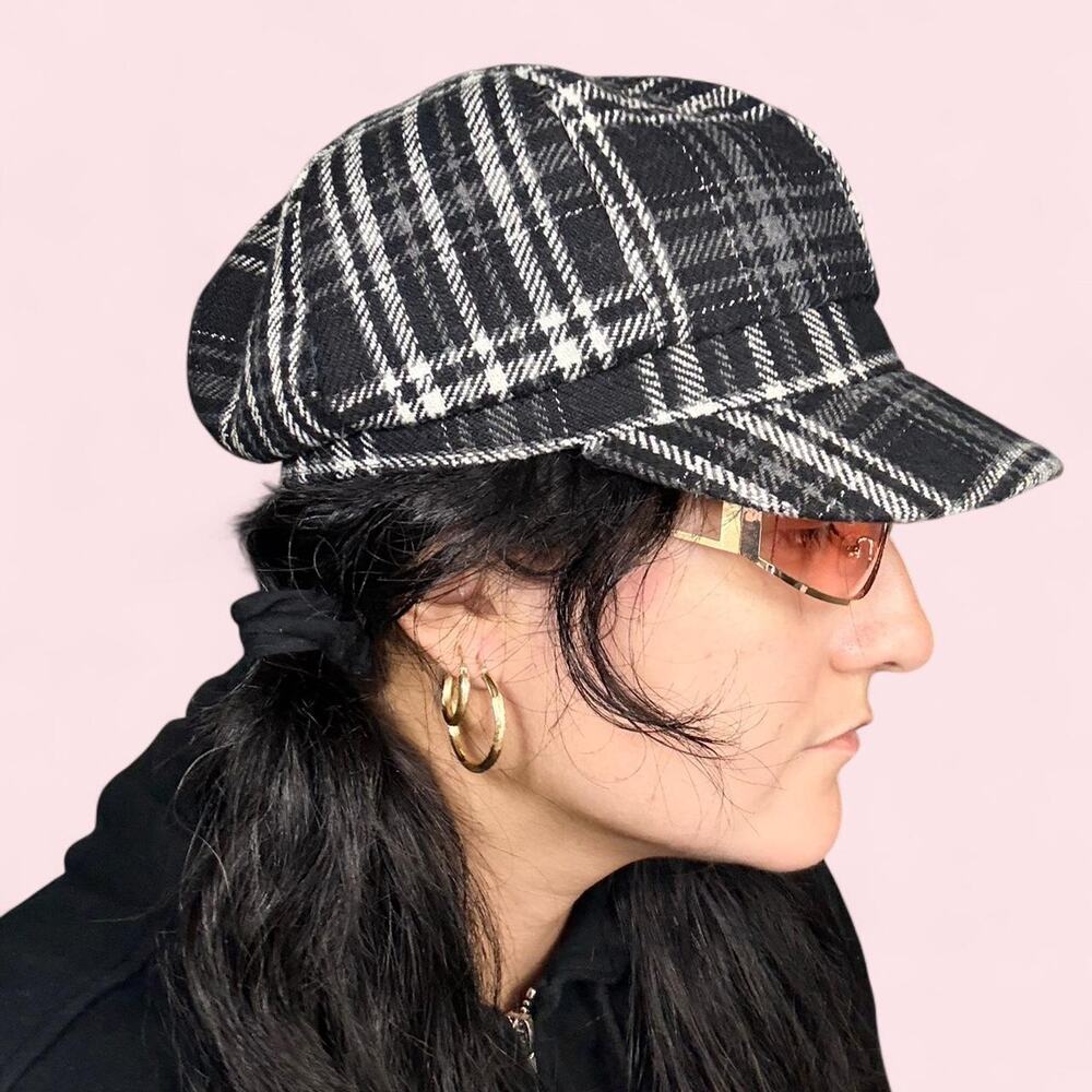 Y2k black white plaid